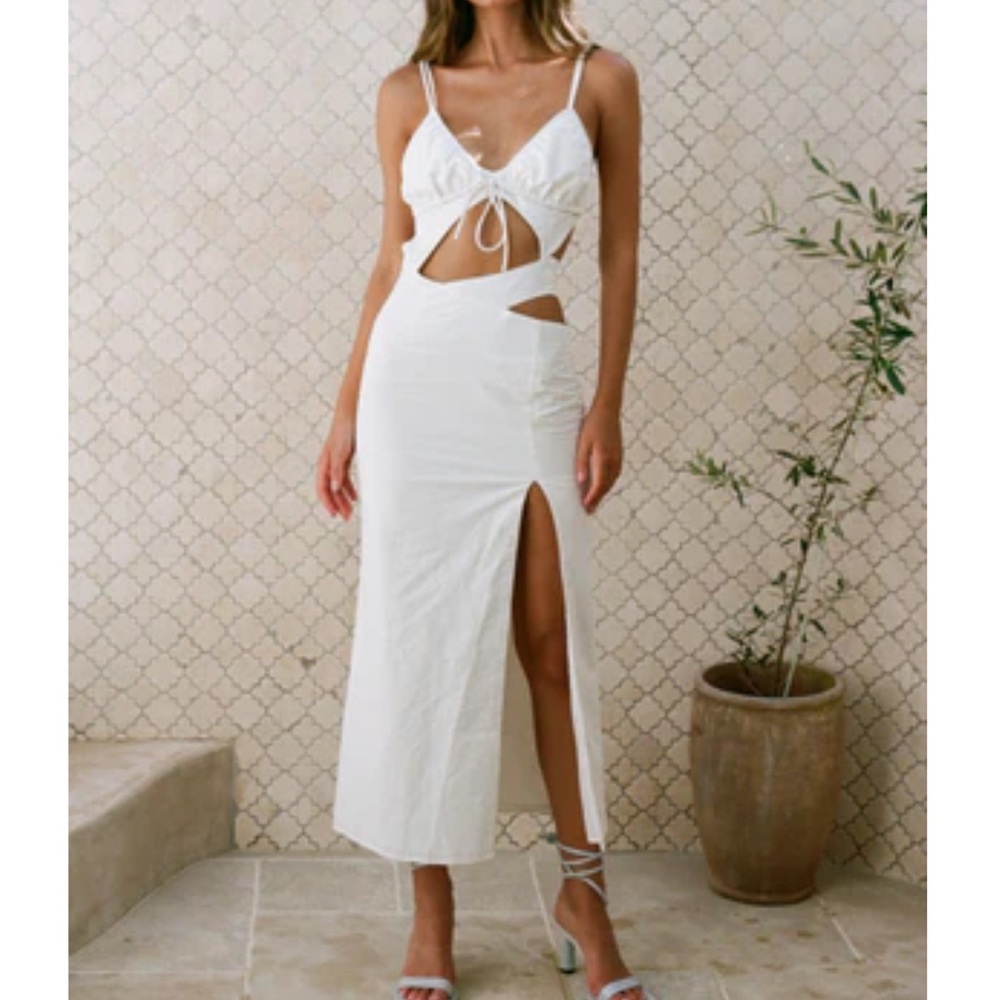 Elegant White Cut-Out Maxi Dress